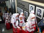 Kunci-Jawaban-PAI-Kelas-5-Halaman-75-76-77-Allah-Memerintahkan-Kepada-Muslim-Untuk-Meneladani.jpg