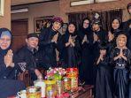 Lolly-rayakan-lebaran-bareng-keluarga-Vadel-Badjideh.jpg