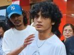 Momen-Vadel-Badjideh-Murka-di-Kantor-Polisi-Bukan-Karena-Nikita-Mirzani-Penyebabnya-2-Sosok-Ini.jpg
