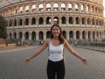 PROMPT-FOTO-AI-Prompt-foto-AI-liburan-di-Koloseum-Roma.jpg