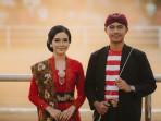 PROMPT-FOTO-AI-Prompt-foto-AIbaju-adat-Madura.jpg