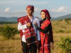 PROMPT-FOTO-AI-Prompt-foto-AIbaju-adat-Sumatera-Utara.jpg