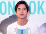 Pemain-film-Adipati-Dolken.jpg