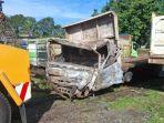 trends/Penampakan-truk-galon-penyebab-kecelakaan-beruntun-di-Gerbang-Tol-Ciawi.jpg
