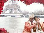 Pengantin-India-gelar-nikahan-di-Menara-Eiffel-Paris-gaya-tetap-tradisional-3.jpg