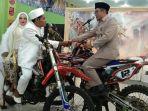 Prosesi-ijab-kabul-di-atas-motor-trail-di-Kecamatan-Tempuran-Magelang-Rabu-2822024.jpg