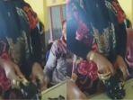 Viral-emak-emak-pakai-serenteng-gelang-emas-antre-ambil-bansos.jpg