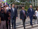 anies-baswedan-jajal-catwalk-citayam-fashion-week-bareng-pejabat-uni-eropa.jpg