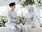 haqiem-menikahi-gadis-berusia-19-tahun-beri-hantaran-uang-sebesar-rp34-juta-1.jpg
