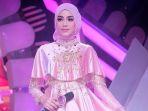 uyaina-arshad-host-dangdut-akademi-asia-4.jpg