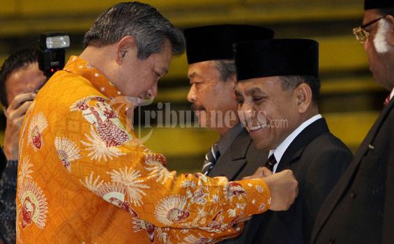 Gubernur Datang Warga Dimintai Uang
