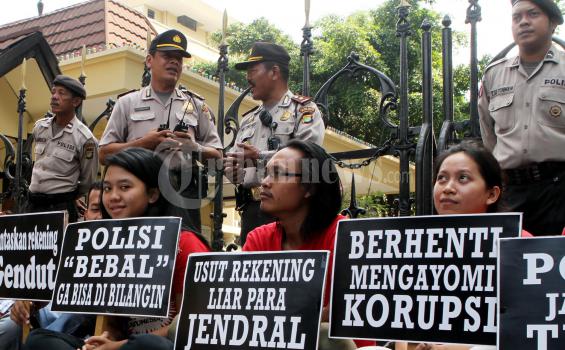 Semester I 2012, Rp 1,22 Triliun Uang Negara Dikorupsi