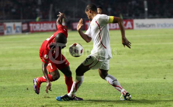 Mercon Hentikan Pertandingan Indonesia vs Bahrain