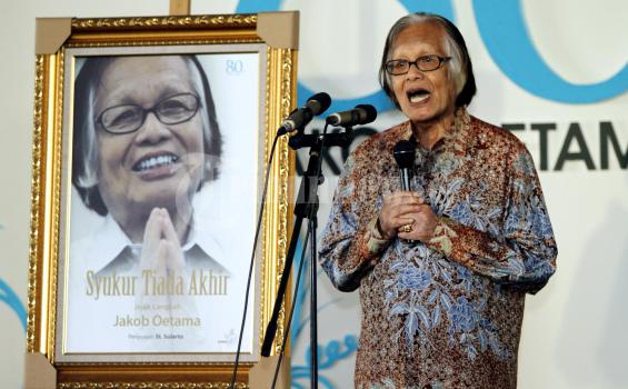 Jakob Oetama Terharu Dapat Ucapan Selamat pada HUT ke-82