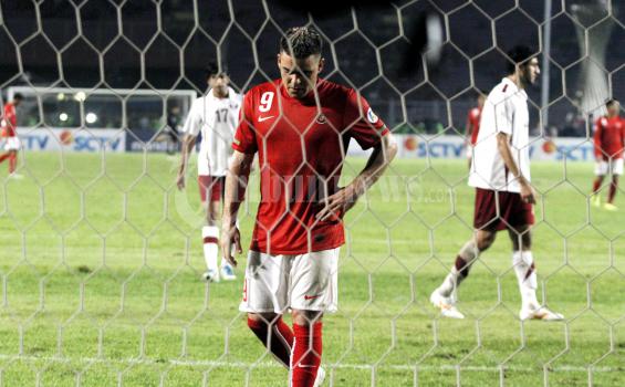 Kalah 1-4! Cristian Gonzales Tendang Kaki Pemain Iran