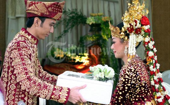 LSM Fitra Pertanyakan Penutupan Acara Pameran Buku