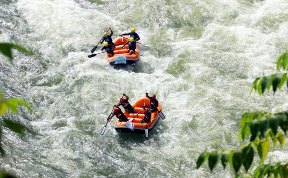 Warga Gantungkan Nasib Pada Rafting di Sungai Ayung Bali
