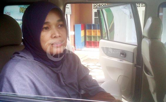 Anak BW Kini Diantar Istrinya ke Sekolah