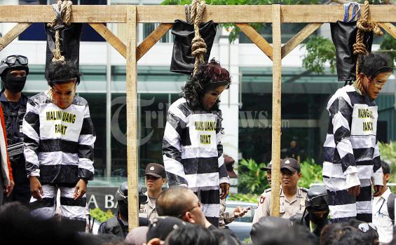 Timwas-BPK Sepakat Kasus Century Rugikan Negara