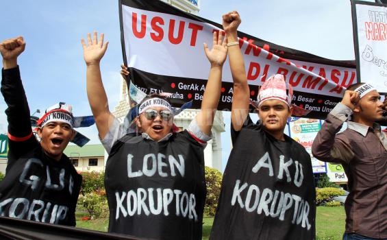Tak Boleh Demo di Rumah Dinas Wapres, Massa Bubarkan Diri