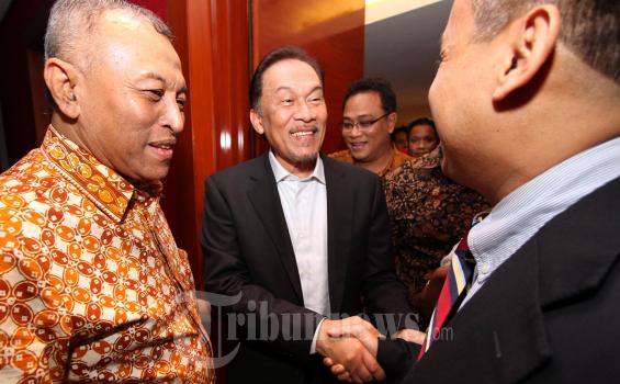 Adi Sasono Trending Topic, Pemberitaan dan Ucapan Dukacita Mengalir di Linimasa Twitter
