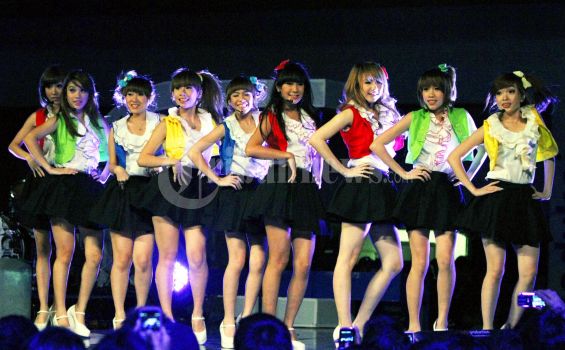Indahnya Toleransi Beragama Personel Cherrybelle