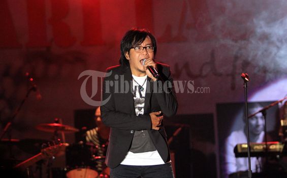 Masuk Perguruan Tinggi Negeri Ternama Hingga Diusir Dosen, Ari Lasso Lebih Pilih Musik
