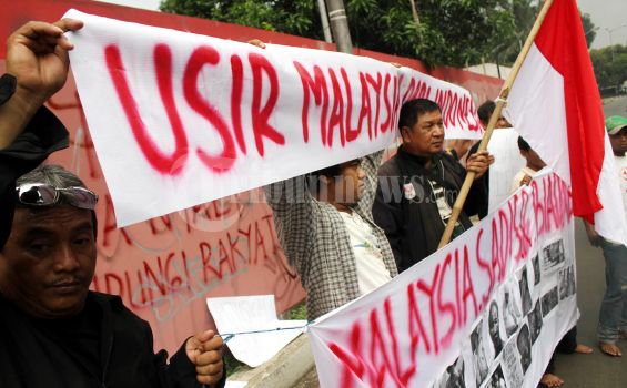 DPR: Parang Takkan Imbang Lawan Senjata Api