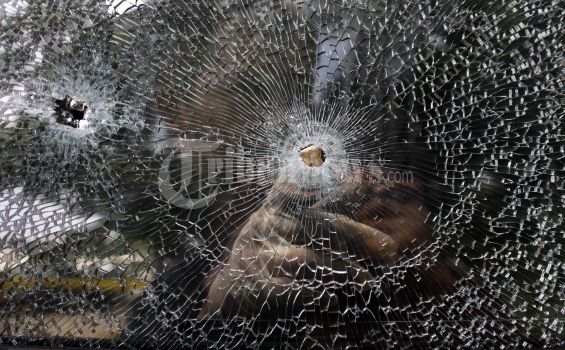 Kapolrestabes Periksa Pistol Penembak Husein Komara