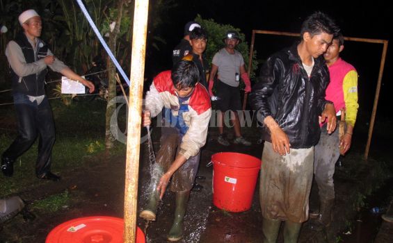 Tim Evakuasi Akui Beratnya Medan Gunung Salak