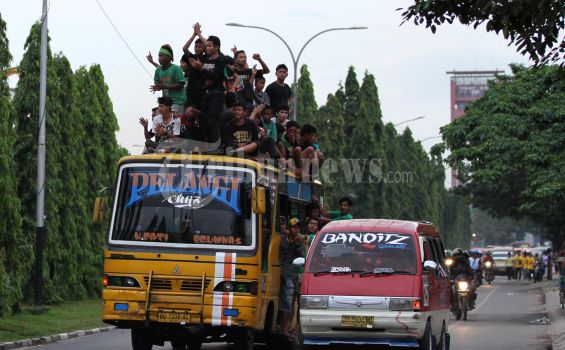 Suporter Sriwijaya FC Akan Naik Bus ke Kandang Persija Jakarta