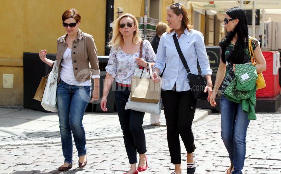 Romantisme Nonton Bareng di Kota Tua di Warsawa
