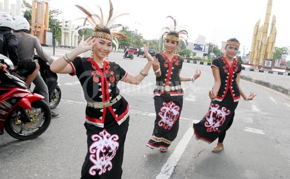 Pekan Budaya Dayak Upaya Menarik Pelaku Ekonomi Internasional