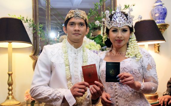 Iko Uwais Langsung 'Bongkar Perabotan' Audy Item