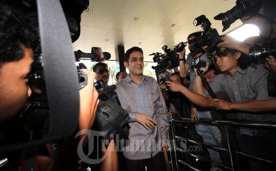 Nazar Tuding KPK Takut Tetapkan Andi-Anas Tersangka