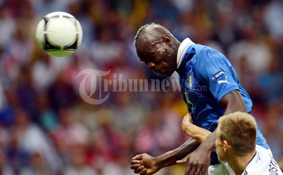 Balotelli Bawa Italia Unggul 1-0 atas Jerman