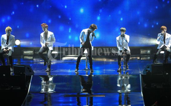 Penonton Music Bank Bubar Berdesakan