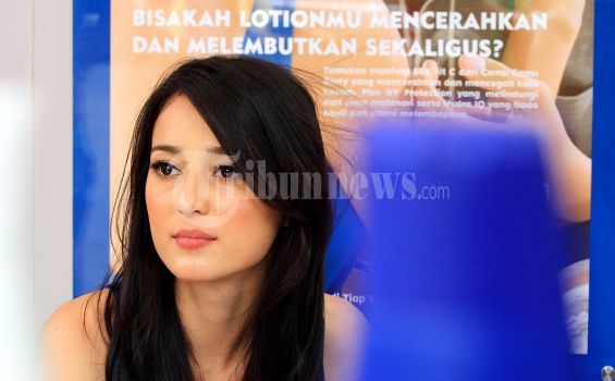 Julie Estelle Kesulitan Bertarung Tanpa Pemeran Pengganti