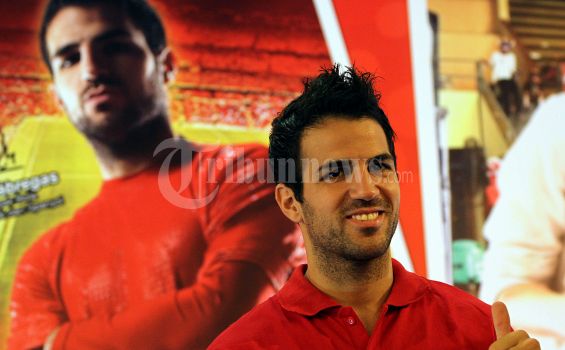 Gol Fabregas and Friends Berasal dari Assist Fabregas