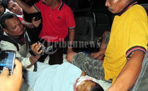Kronologis Bentrok Brimob vs Warga Desa Limbang Jaya
