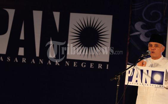 Hatta Rajasa Tutup Agenda Pasar Anak Negeri