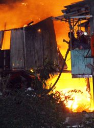 Kebakaran Karet Tengsin Diduga dari Ponsel Meledak