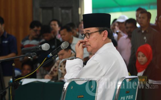 Pemberian Uang Anggota DPR RI Diketahui Gubernur Riau