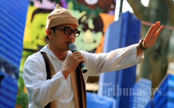 Resep Menjadi Orang Hebat Ala Dik Doank