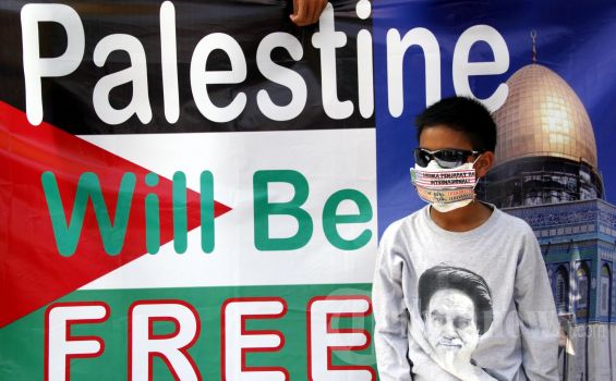 Milisi Tembak 120 Roket ke Wilayah Israel
