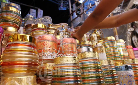 Gampang Kok Usir Bau di Toples Beling