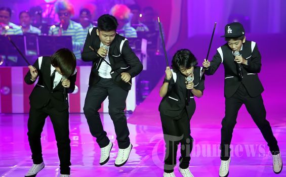 Sibuk Menyanyi, Personel Coboy Junior Garap PR di Mobil