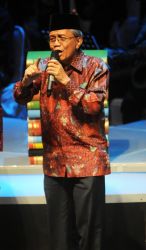 Rumah Puisi Taufiq Ismail dan Rumah Budaya Fadli Zon Syukuran 80 Tahun Taufiq Ismail