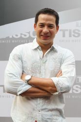 Aktor Ari Wibowo Tabrak Pejalan Kaki