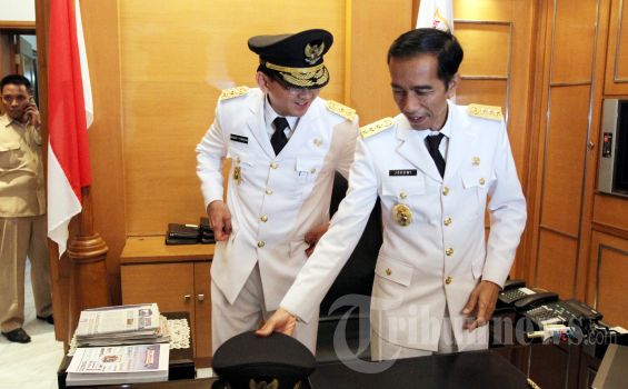 Jokowi dan Ahok Diiringi 30 Pasukan saat Kirab Budaya